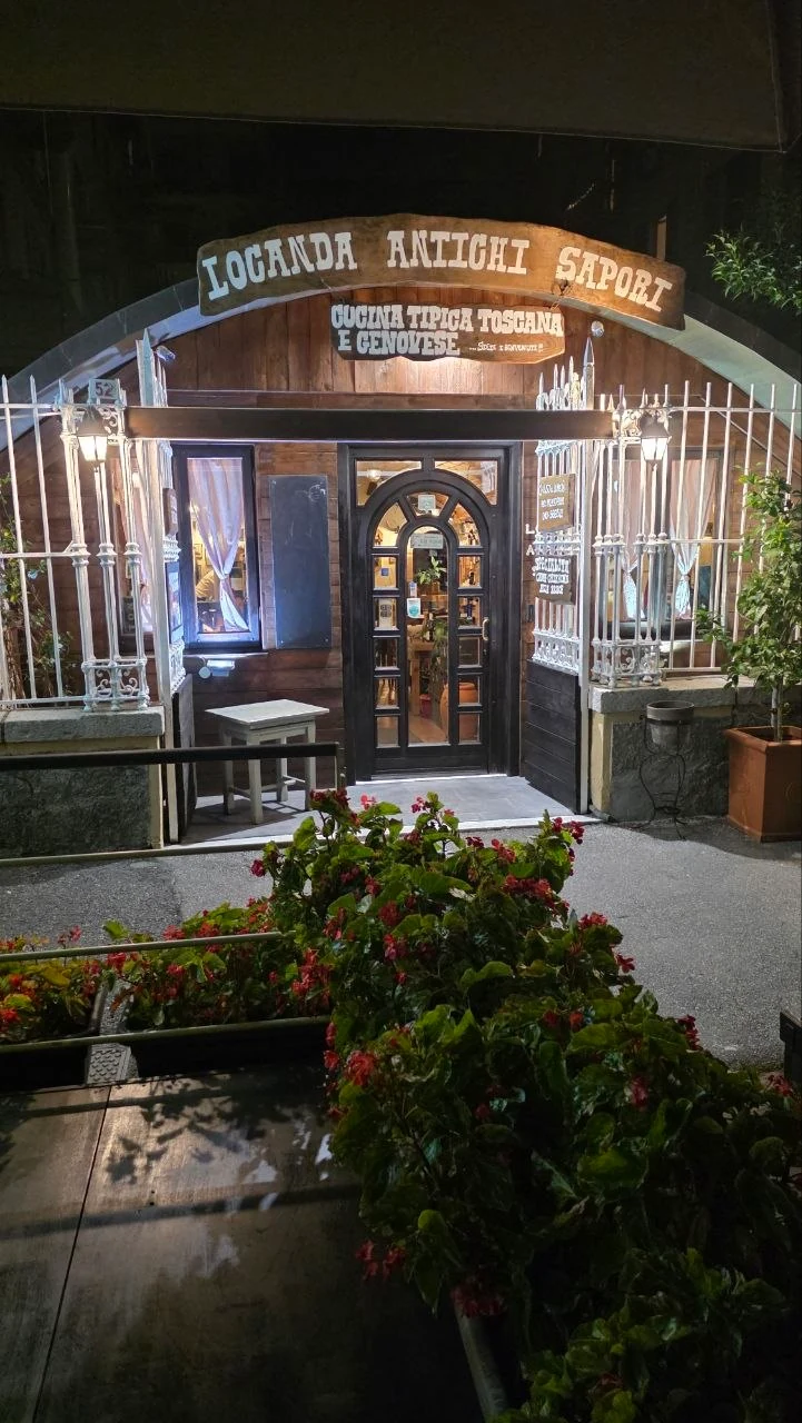 Ingresso del ristorante Locanda Antichi Sapori a Genova